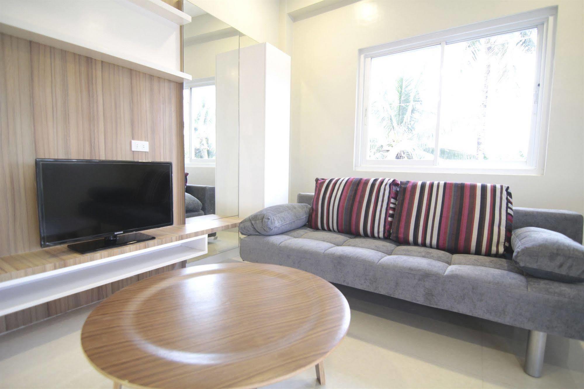 Z Pad Residences Tacloban Esterno foto