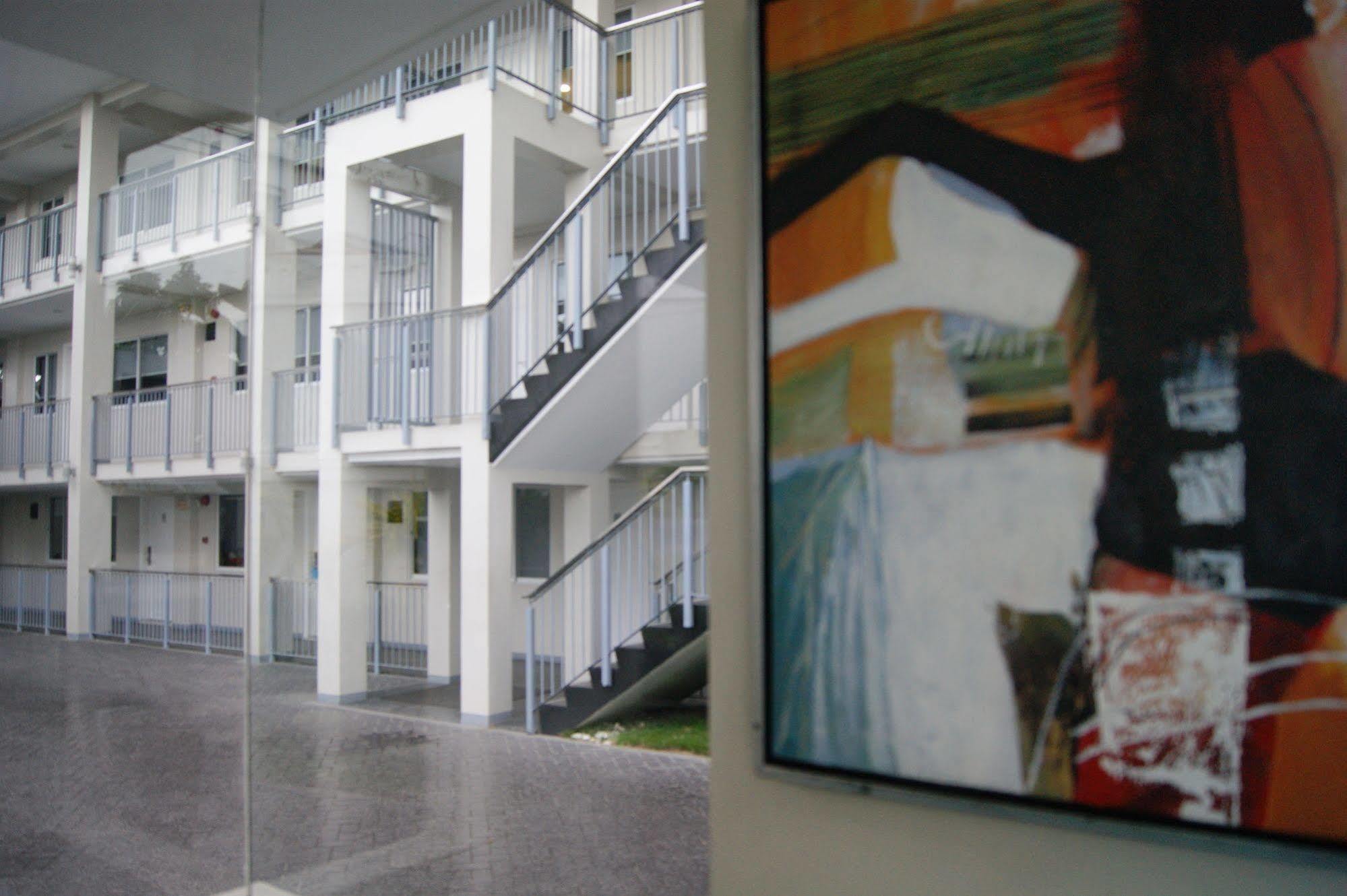 Z Pad Residences Tacloban Esterno foto